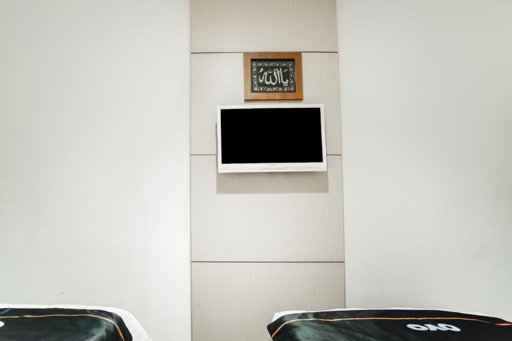 Hotel Townhouse Oak Ilir Timur I Near Ptc Mall