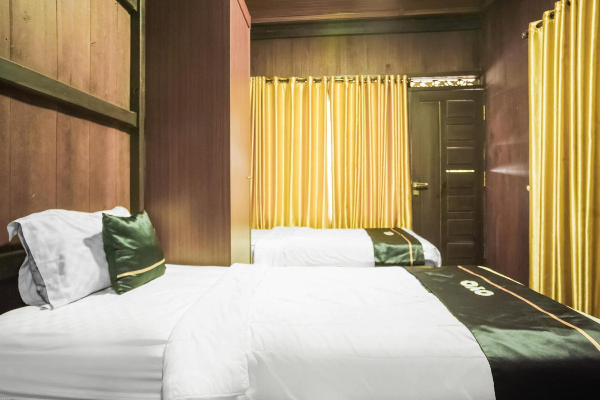 Townhouse Oak Ilir Timur I Near Ptc Mall 4*