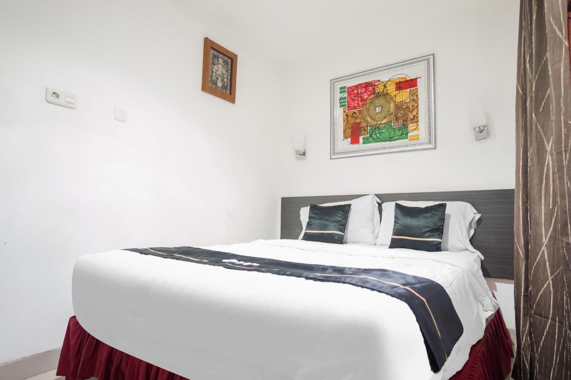 Hotel Townhouse Oak Ilir Timur I Near Ptc Mall