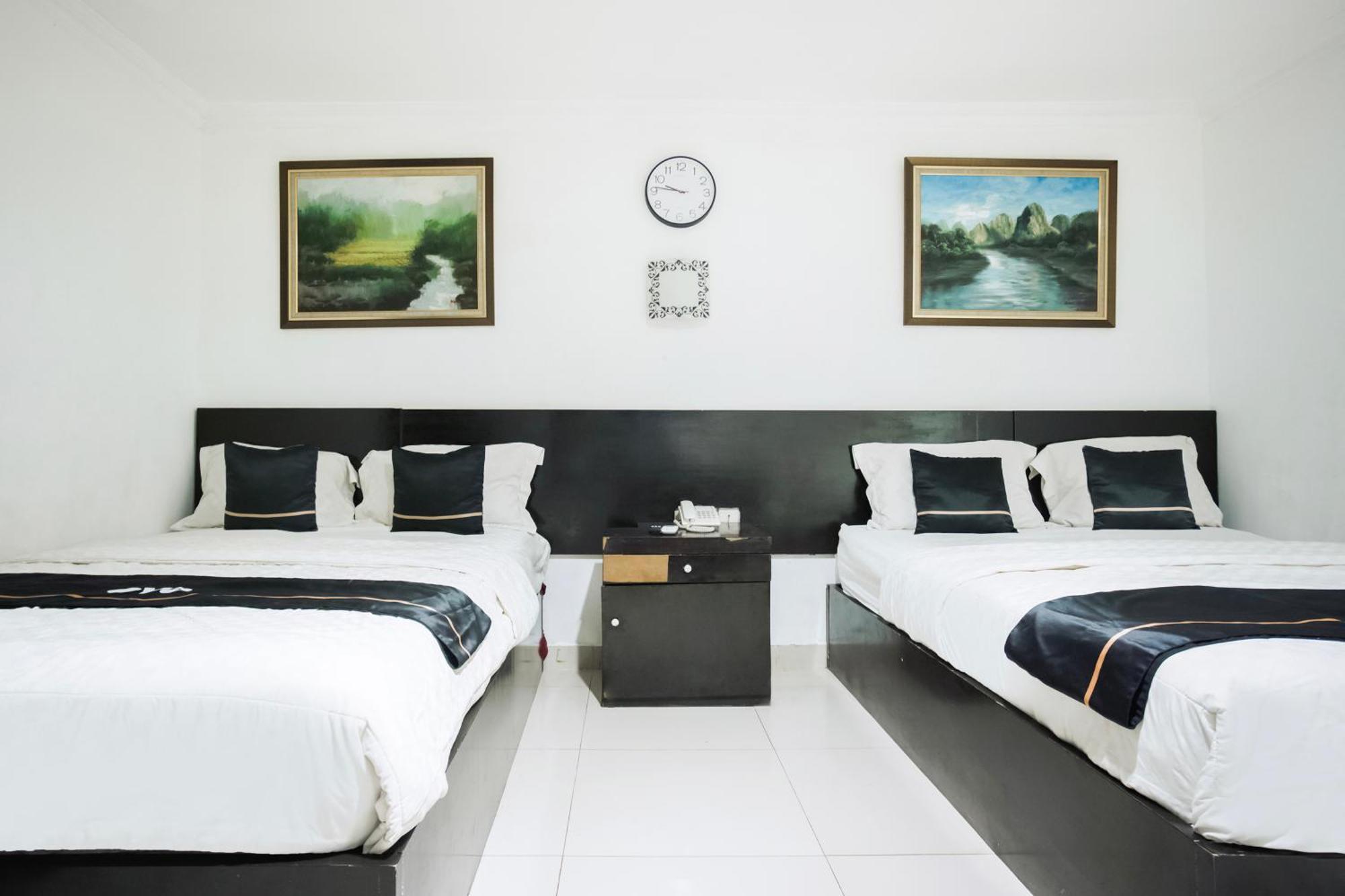 Townhouse Oak Ilir Timur I Near Ptc Mall 4*