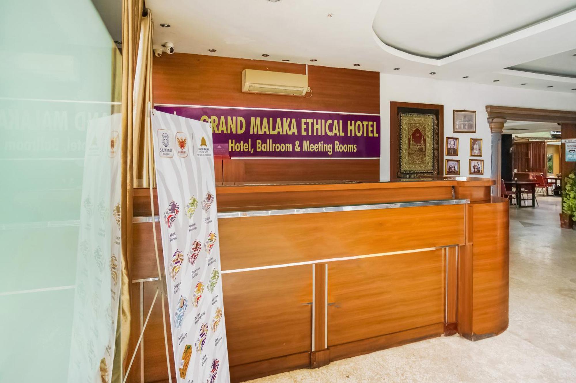 Hotel Townhouse Oak Ilir Timur I Near Ptc Mall