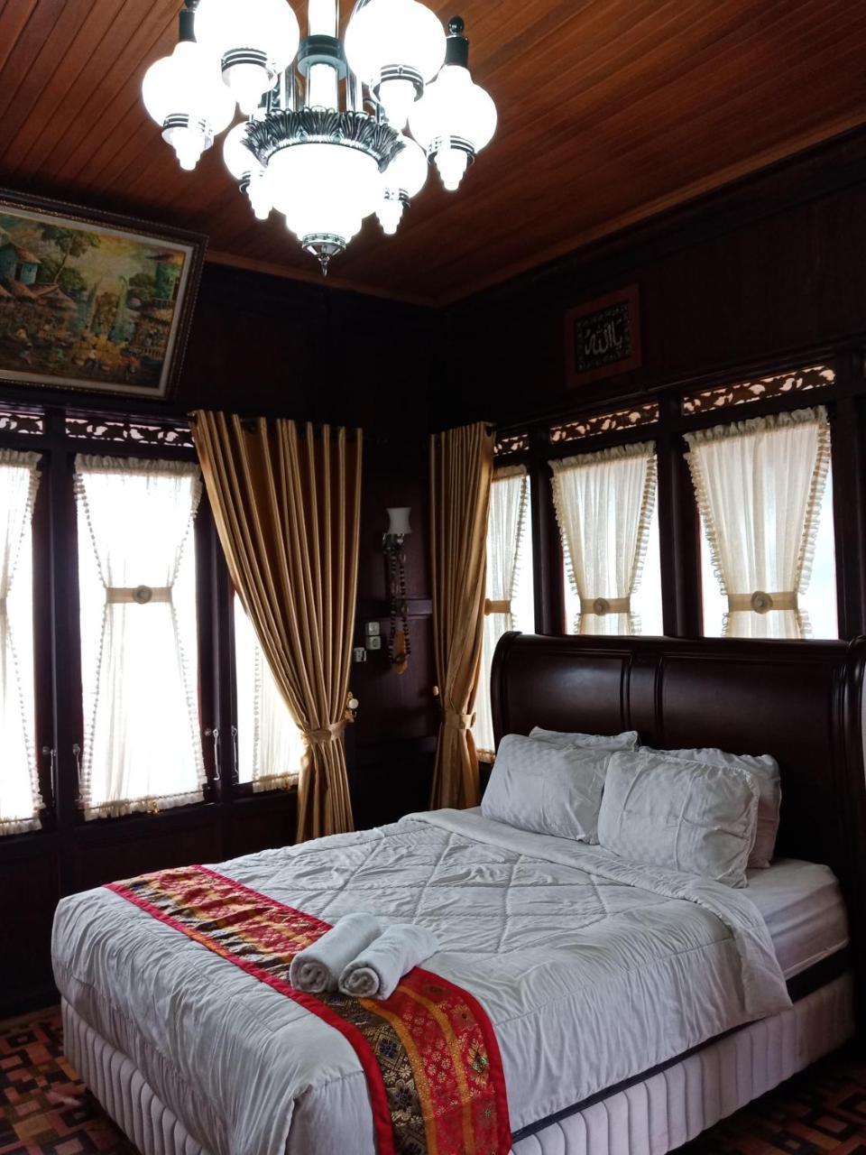 Hotel Townhouse Oak Ilir Timur I Near Ptc Mall Palembang
